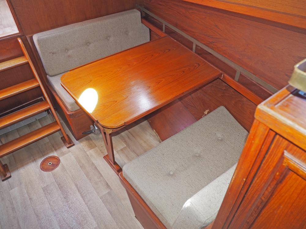 Cabin en avant, H&eacute;bergements